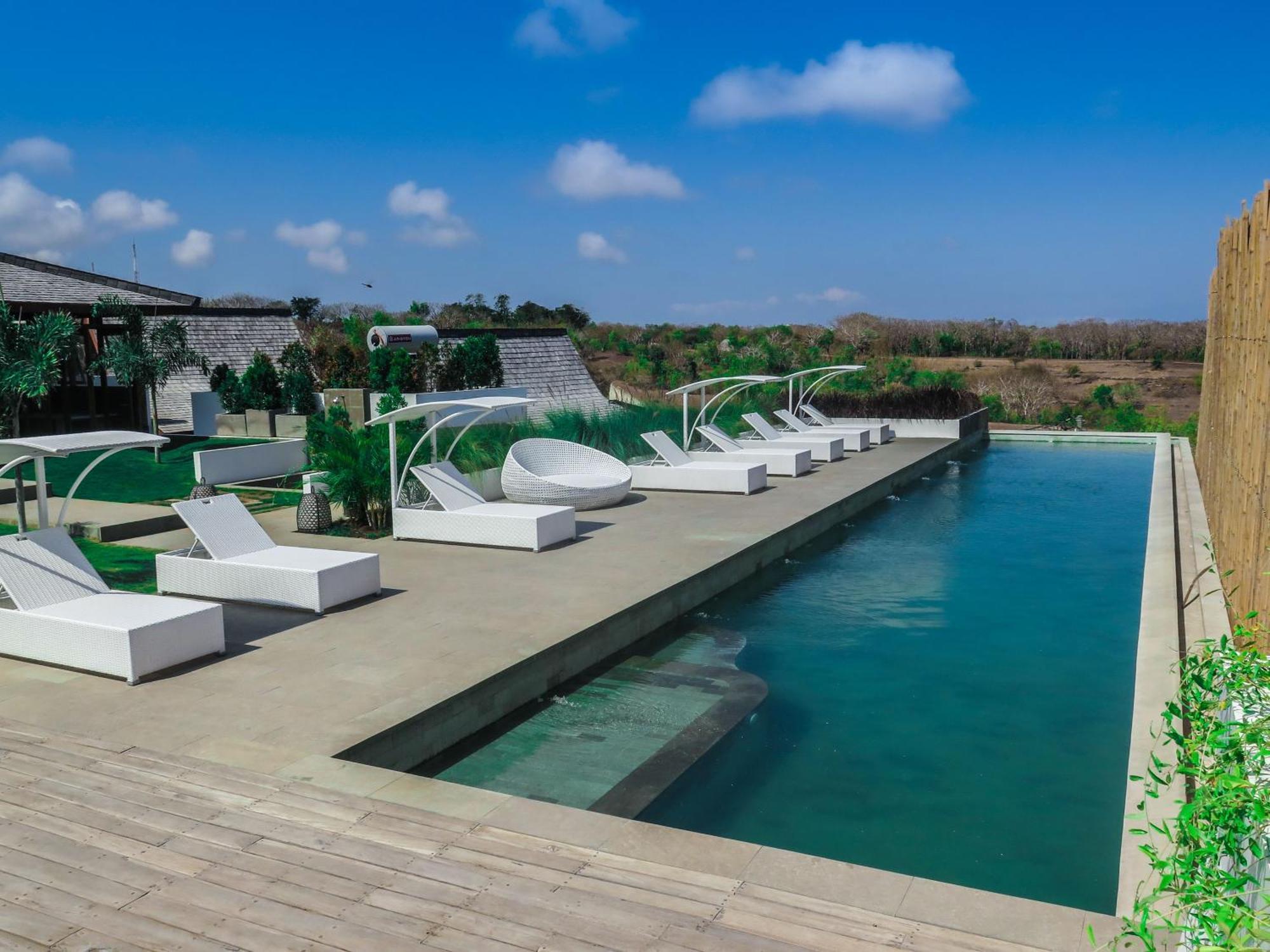 Отель Salty Breeze Bali Унгасан Экстерьер фото